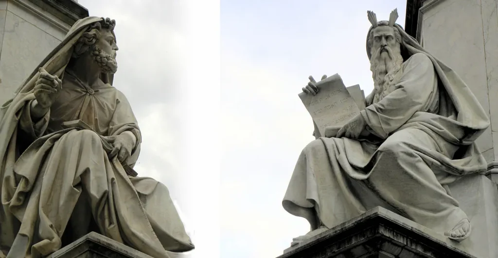 Estátuas de Jeremias e Moisés. Foto de Ian W.Scott (Flickr 2010)